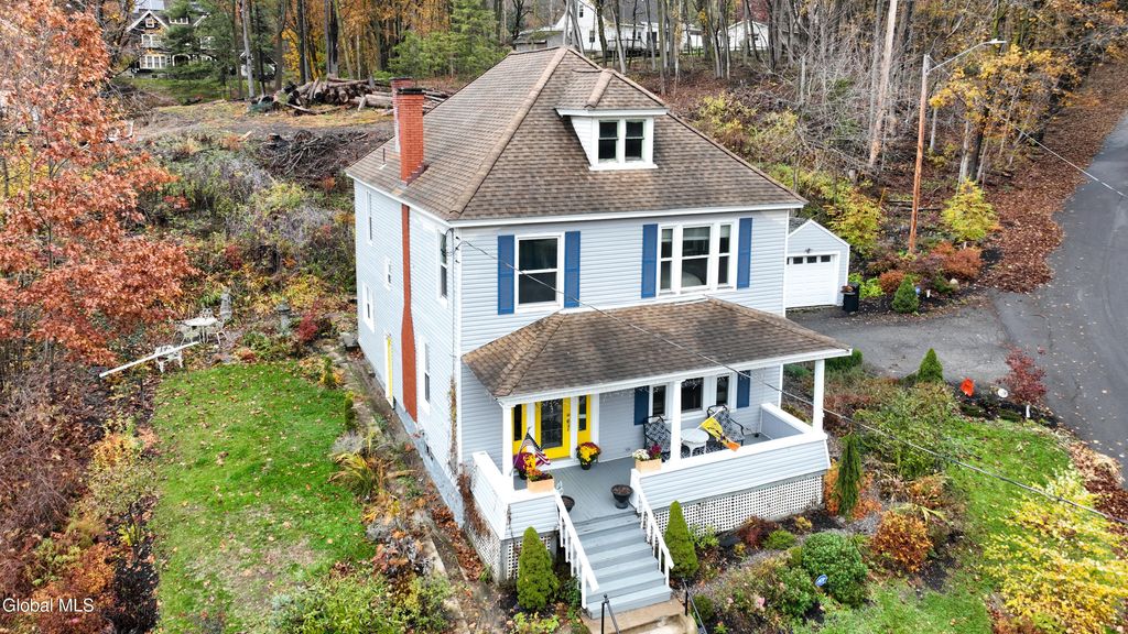 12 The Mall Street, Amsterdam, NY 12010