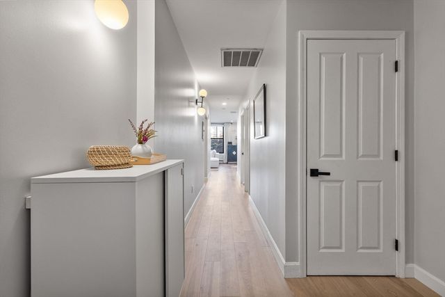 75 Clarendon St 201, Boston, MA 02116