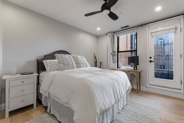 75 Clarendon St 201, Boston, MA 02116