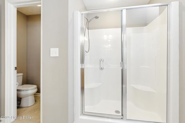 10009 Vista Springs Way, Louisville, KY 40291