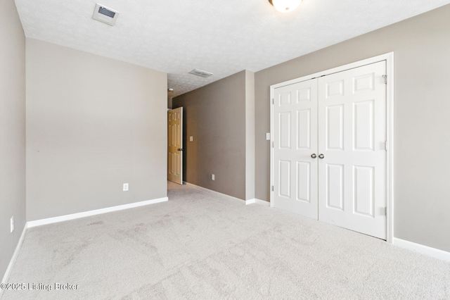 10009 Vista Springs Way, Louisville, KY 40291