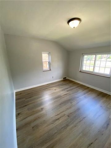 1002 Hartman St, Mckeesport, PA 15132