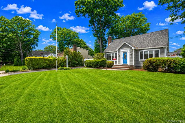 1905 Park Avenue, East Meadow, NY 11554