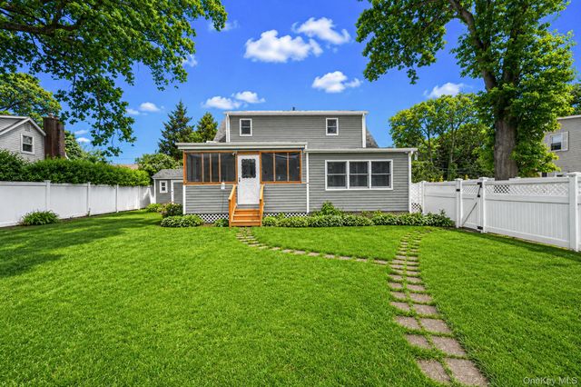 1905 Park Avenue, East Meadow, NY 11554