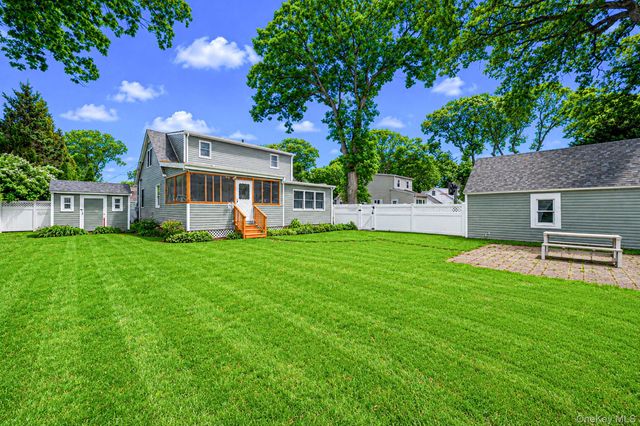 1905 Park Avenue, East Meadow, NY 11554