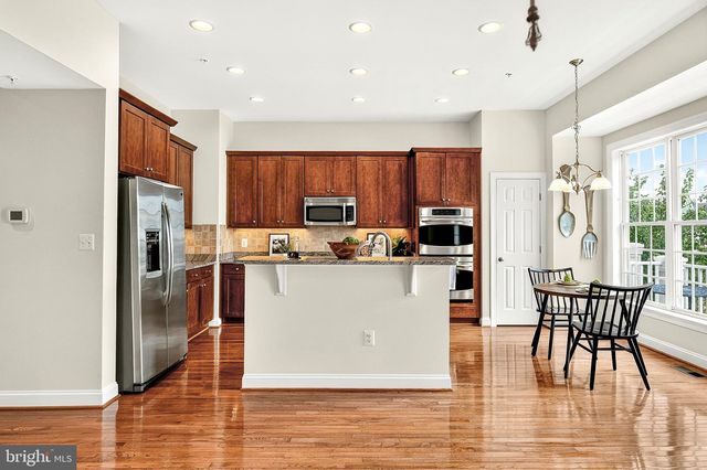 3534 GODDARD WAY, Alexandria, VA 22304