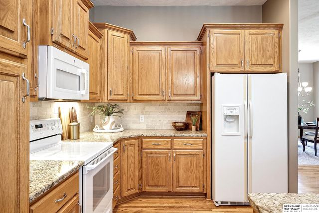 5602 N 163rd Street, Omaha, NE 68116