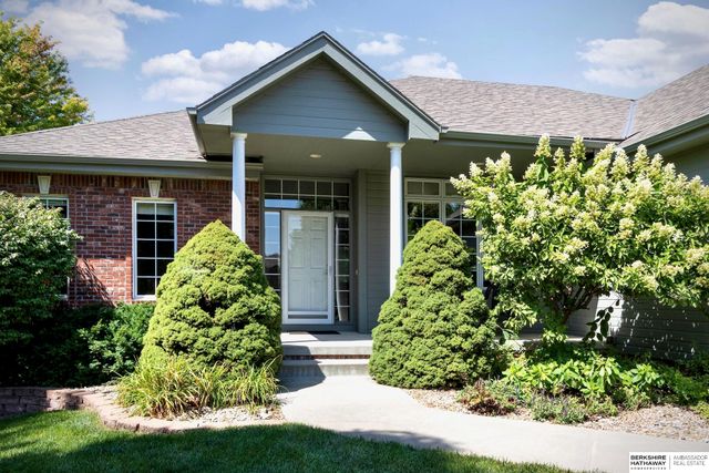 5602 N 163rd Street, Omaha, NE 68116
