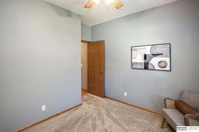 5602 N 163rd Street, Omaha, NE 68116