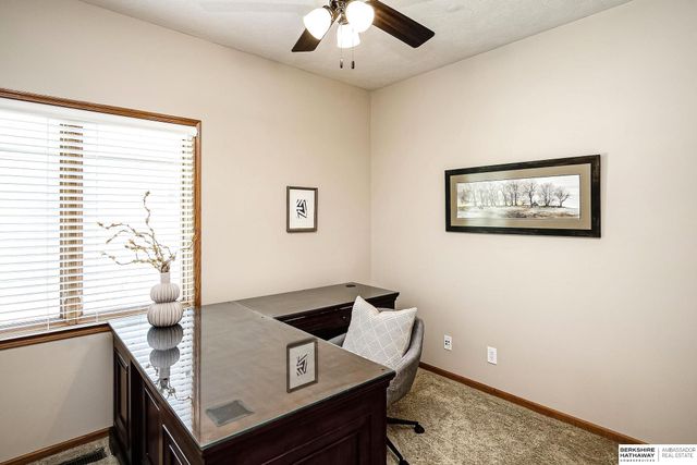 5602 N 163rd Street, Omaha, NE 68116