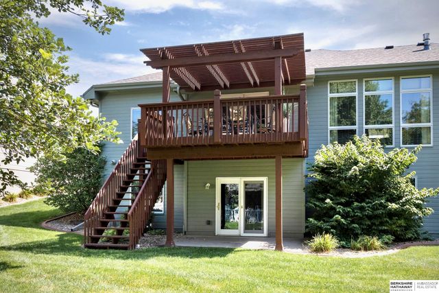 5602 N 163rd Street, Omaha, NE 68116