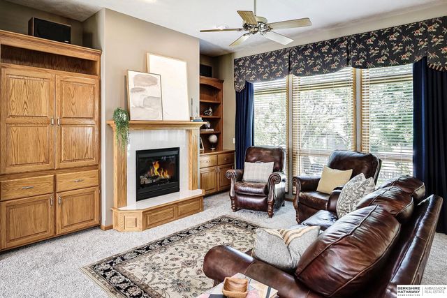 5602 N 163rd Street, Omaha, NE 68116