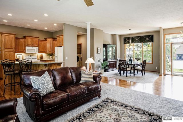 5602 N 163rd Street, Omaha, NE 68116