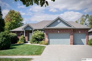 5602 N 163rd Street, Omaha, NE 68116