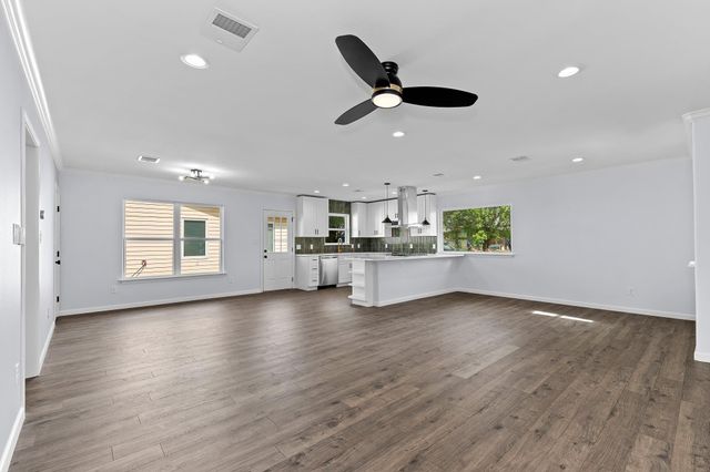 1307 Yorkshire DR, Austin, TX 78723