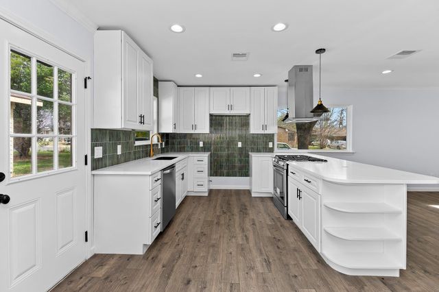 1307 Yorkshire DR, Austin, TX 78723