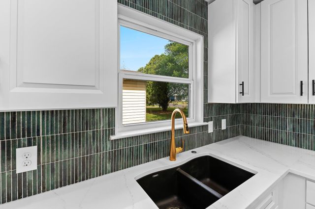 1307 Yorkshire DR, Austin, TX 78723