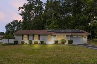 76 Fairbanks Rd, Brockton, MA 02302