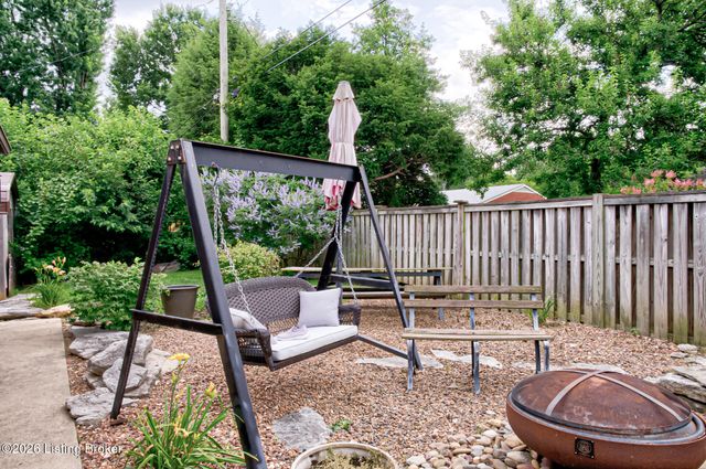 2826 Brookdale Ave, Louisville, KY 40220