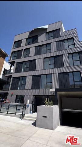 1130 N Orange Drive 403, Los Angeles, CA 90038