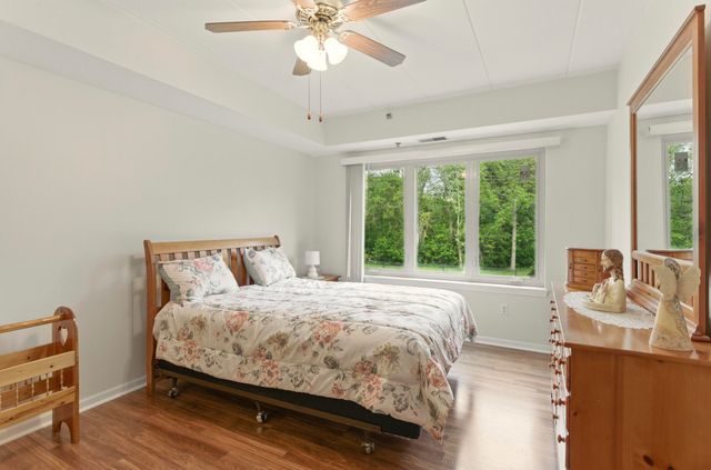 8445 Manor Avenue 103, Munster, IN 46321