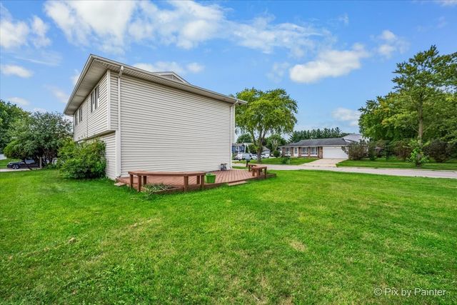 401 Longford Drive, Elgin, IL 60120