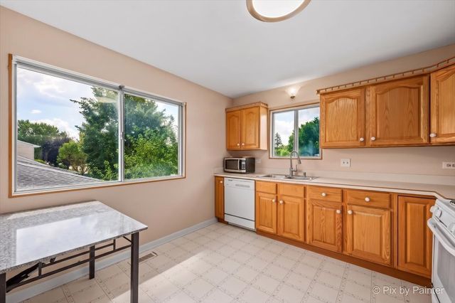 401 Longford Drive, Elgin, IL 60120