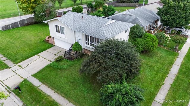 401 Longford Drive, Elgin, IL 60120