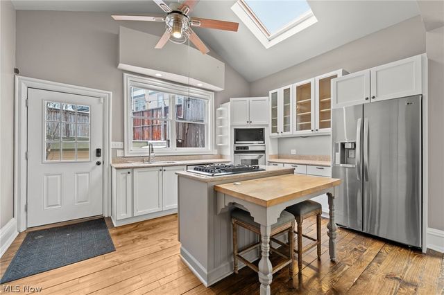 1554 W 29th Street, Cleveland, OH 44113