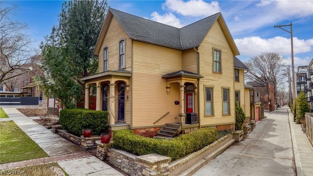 1554 W 29th Street, Cleveland, OH 44113