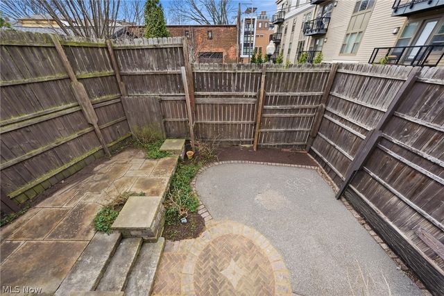 1554 W 29th Street, Cleveland, OH 44113