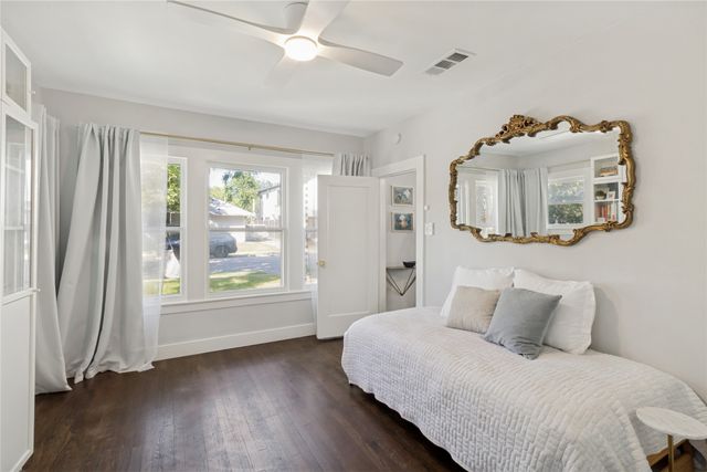 1023 Mount Auburn Avenue, Dallas, TX 75223