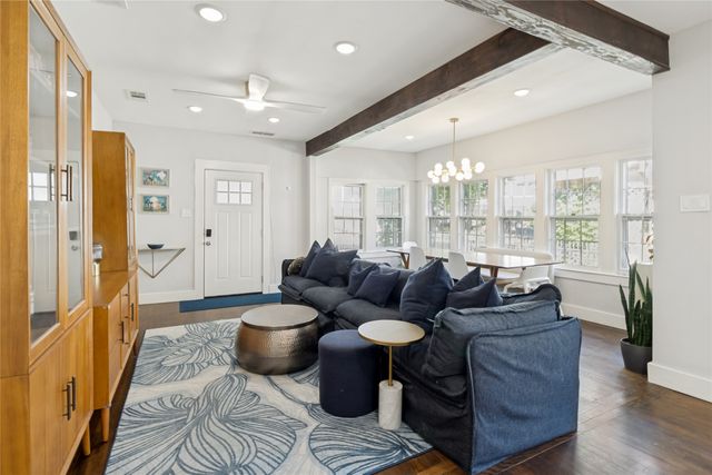 1023 Mount Auburn Avenue, Dallas, TX 75223