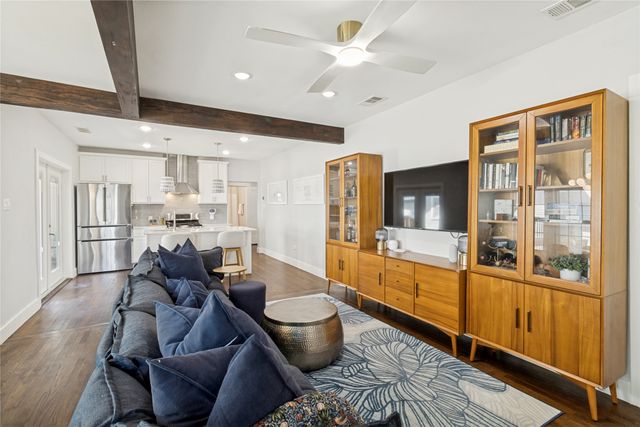 1023 Mount Auburn Avenue, Dallas, TX 75223