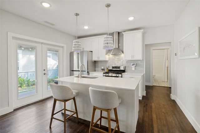1023 Mount Auburn Avenue, Dallas, TX 75223