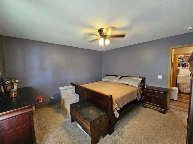 211 Arrowhead Road, Willard, MO 65781