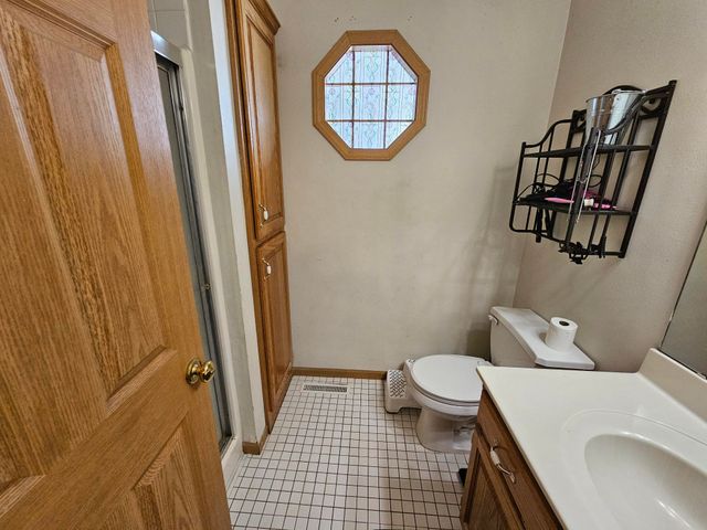 211 Arrowhead Road, Willard, MO 65781
