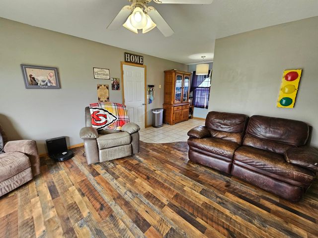 211 Arrowhead Road, Willard, MO 65781