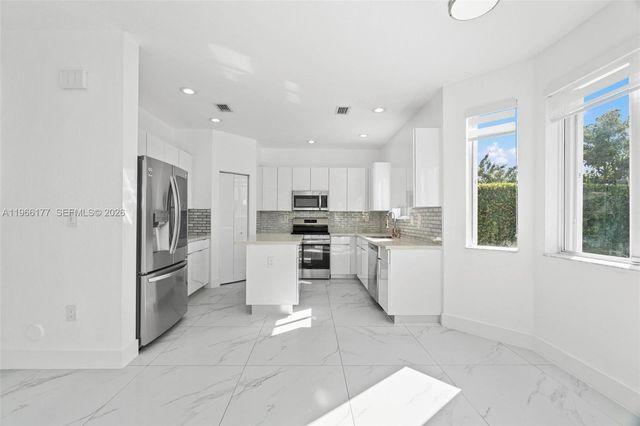 15786 SW 141st St 15786, Miami, FL 33196