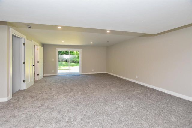 11065 EAST LANE, Waupaca, WI 54981