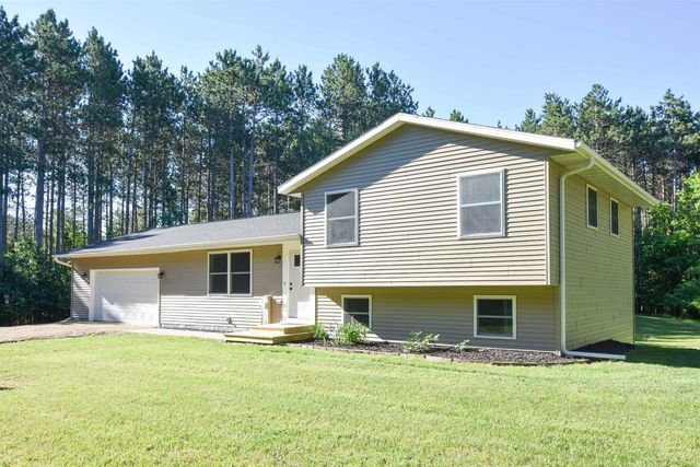 11065 EAST LANE, Waupaca, WI 54981