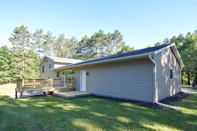 11065 EAST LANE, Waupaca, WI 54981