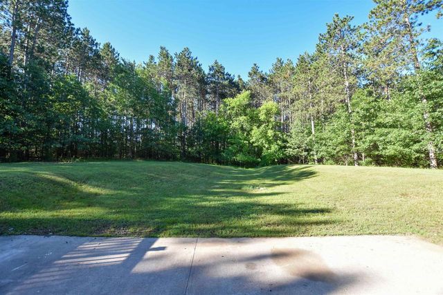 11065 EAST LANE, Waupaca, WI 54981