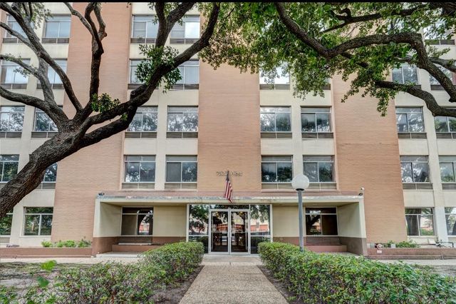 7520 Hornwood Drive 205, Houston, TX 77036