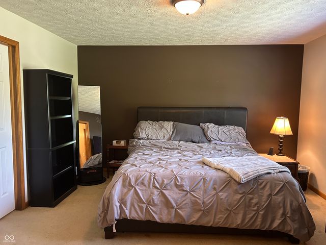 1950 Winfield Park Drive, Greenfield, IN 46140