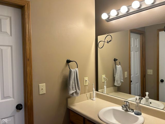 1950 Winfield Park Drive, Greenfield, IN 46140