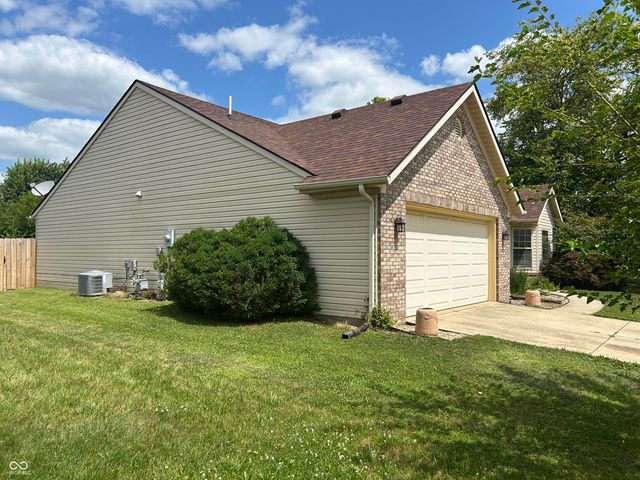 1950 Winfield Park Drive, Greenfield, IN 46140