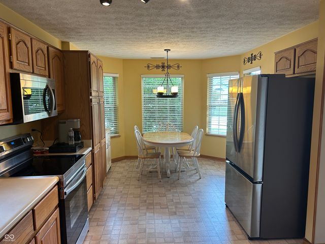 1950 Winfield Park Drive, Greenfield, IN 46140