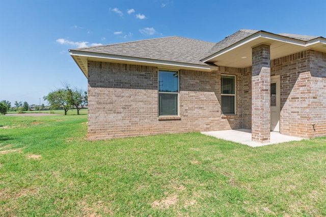 3930 Maple Grove Avenue, Shawnee, OK 74804