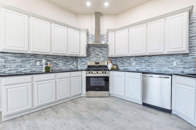 3930 Maple Grove Avenue, Shawnee, OK 74804